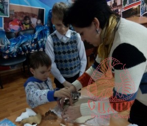 "Новогоднее украшение" в УСЗН