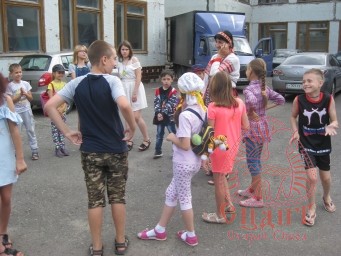 6 июля состоялась фольклорно-игровая программа "Проказы Бабушки Яги" 1