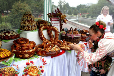 VIII межрегиональный фестиваль народных мастеров и художников "Слобода мастеровая-слобода текстильна 4 VIII межрегиональный фестиваль народных мастеров и художников "Слобода мастеровая-слобода текстильна 4