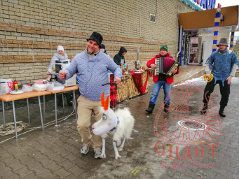 Центр народных промыслов принял участие в празднике "Масленичный переполох" 5
