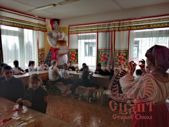 Мастер - класс по изготовлению праздничной открытки "С Днём защитника Отечества" 10