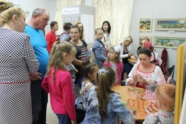18 мая состоялась "Ночь музеев" в Старооскольском художественном музее 18 мая состоялась "Ночь музеев" в Старооскольском художественном музее