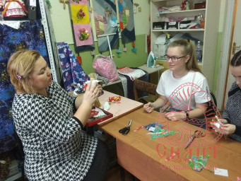Студенты Старооскольского педколледжа посетили творческие лаборатории на производственной практике 16 Студенты Старооскольского педколледжа посетили творческие лаборатории на производственной практике 16