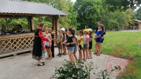 Фольклорно-игровая программа "Карусель"