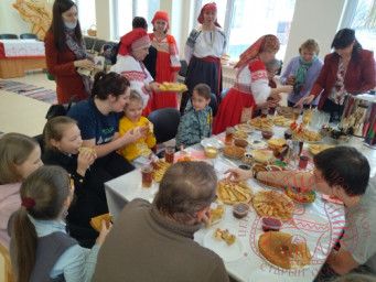 Муниципальный конкурс блинов "Масленицу встречаем да блинами угощаем!" 11